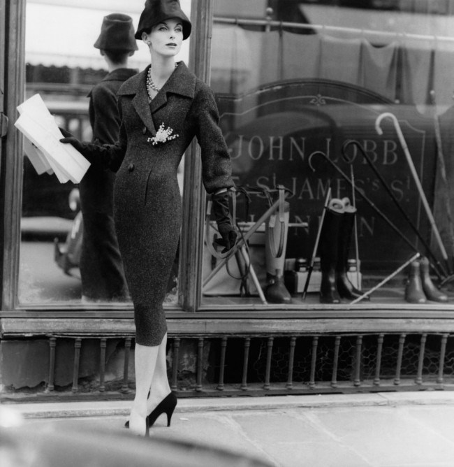 a-model-wears-a-tweed-coat-dress-and-hat-by-dior-in-london-1955