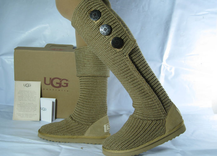 вязанные угги (UGG)