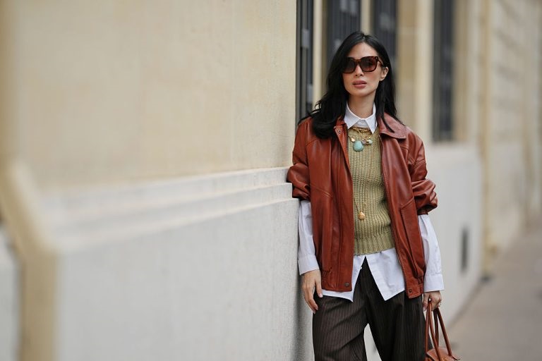 6 кожаных курток, которые уверенно идут в ногу с классикой