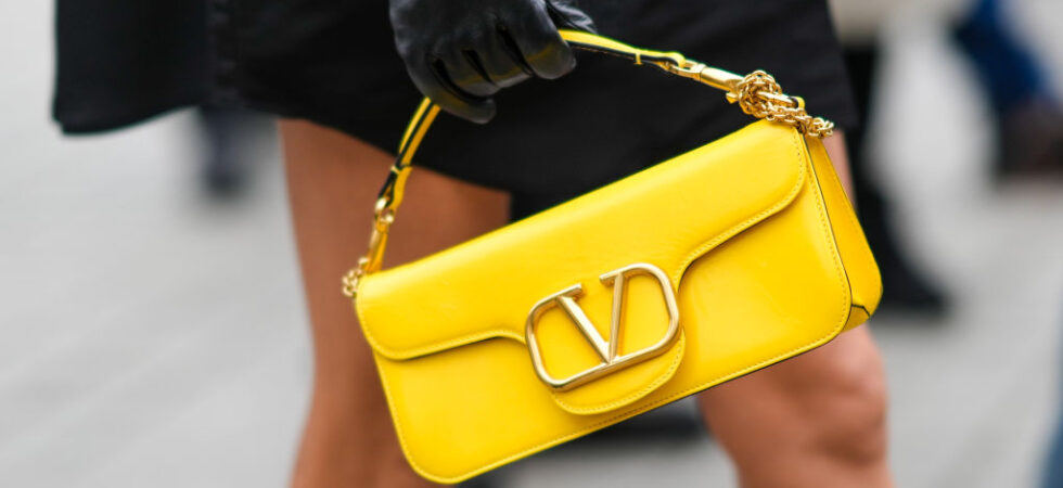 Код — желтый. Разбираем главный цвет весны 2026